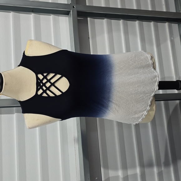 VENUS Tops - Venus Blue‎ and White Women's Tank Top Size Medium